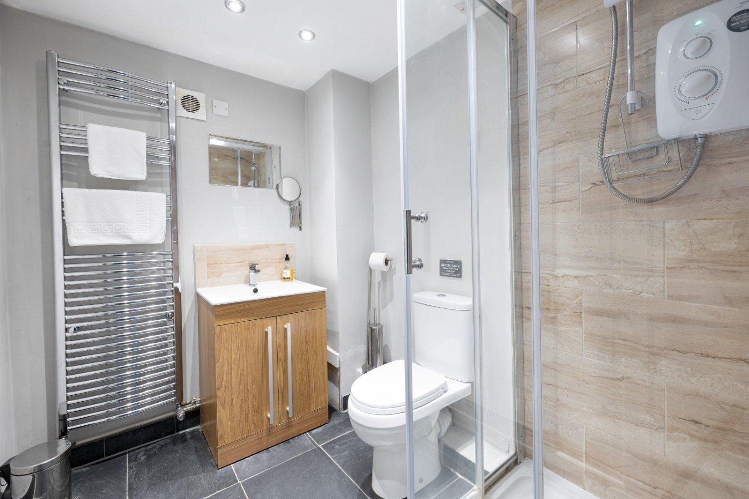 The School Rooms Estate Beautiful, Georgian Apartments With Private Heated Pool And Hot Tub Wifi And Parking Near Bath 박스 외부 사진