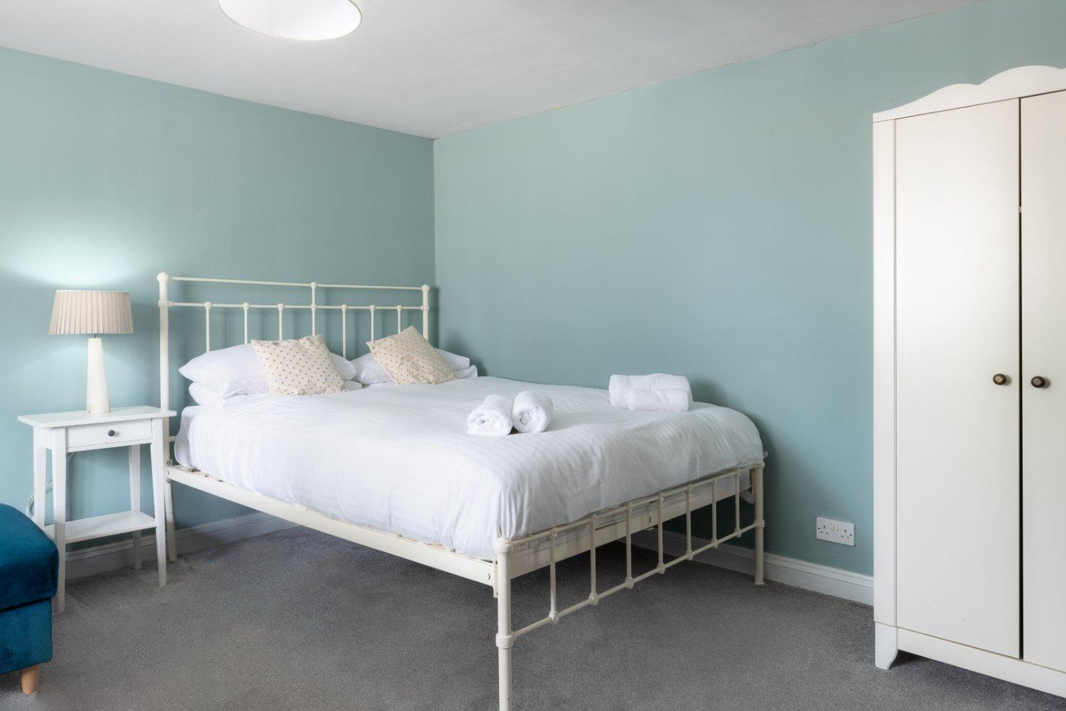 The School Rooms Estate Beautiful, Georgian Apartments With Private Heated Pool And Hot Tub Wifi And Parking Near Bath 박스 외부 사진