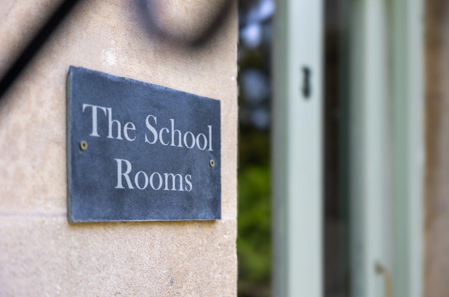 The School Rooms Estate Beautiful, Georgian Apartments With Private Heated Pool And Hot Tub Wifi And Parking Near Bath 박스 외부 사진